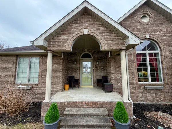 $343,000 | 1131 Tonya Drive, Clinton, IN 47842
