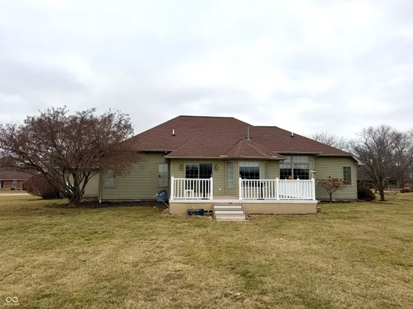 $343,000 | 1131 Tonya Drive, Clinton, IN 47842