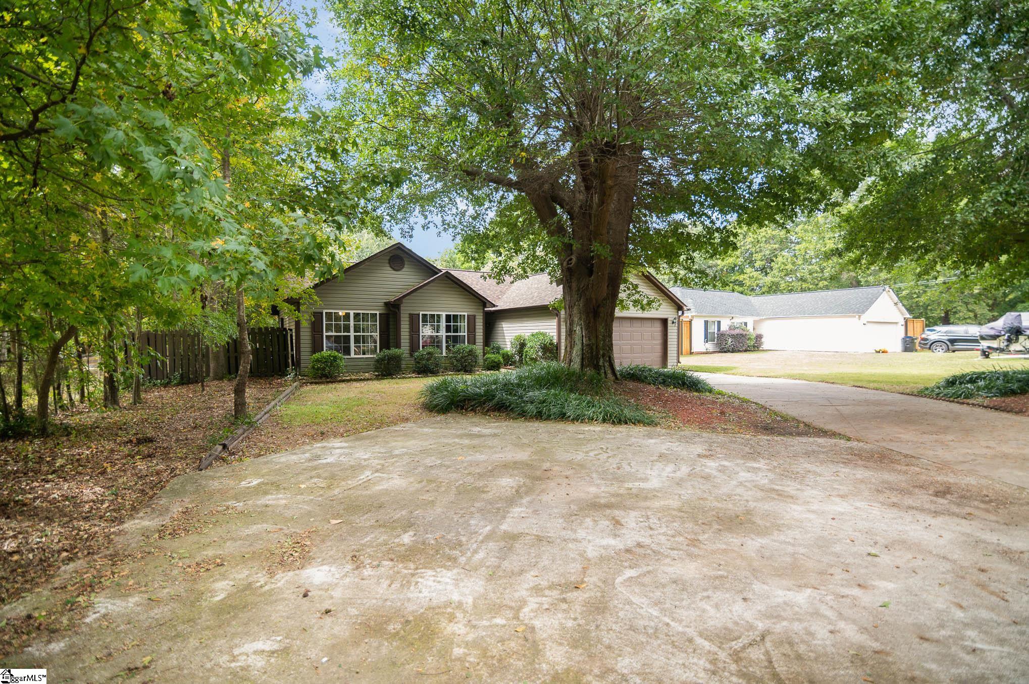 504 Pollard Road Simpsonville, SC 29681 - Photo 3 of 30 Gallery Image 3