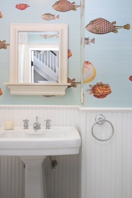 14 Rutland Square Boston, MA 02118 - Photo 15 of 19 a bathroom with a sink and a mirror