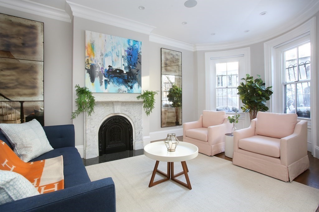 14 Rutland Square Boston, MA 02118 - Photo 6 of 19 a living room with furniture a fireplace and a potted plant