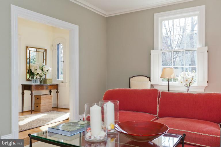 3219 Klingle Road Northwest Washington, DC 20008 - Photo 23 of 30 a living room with furniture flowerpot and window