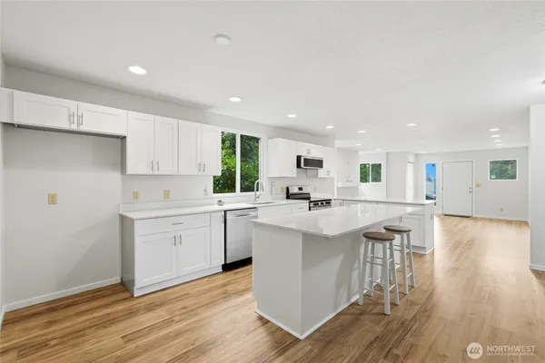 $330,000 | 4404 Terrace Drive, Unit 8, Everett, WA 98203