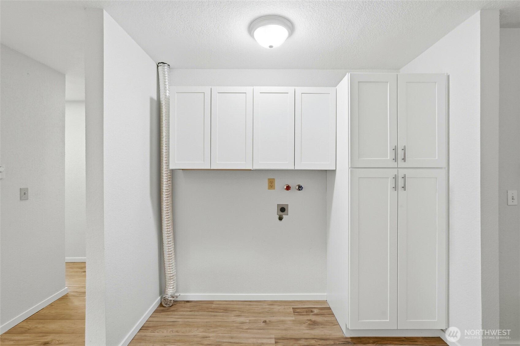 4404 Terrace Drive, Unit 8 Everett, WA 98203 - Photo 15 of 23 a view of cabinets