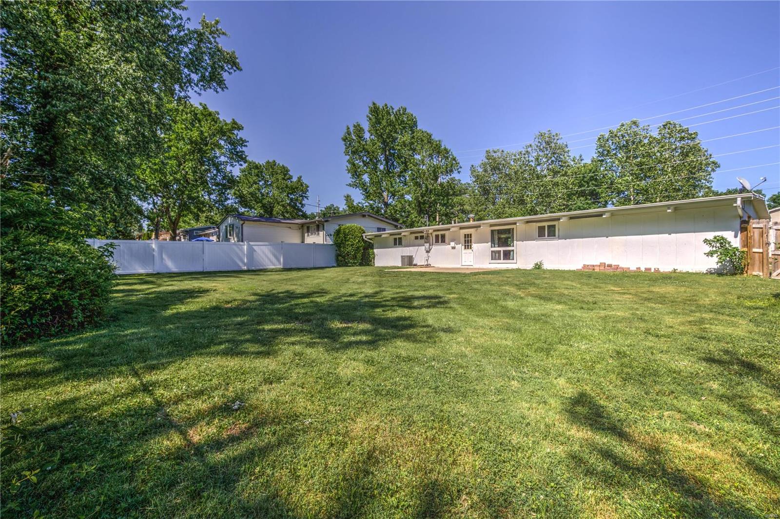 607 Sulphur Spring Road Manchester, MO 63021 - Photo 19 of 20 Gallery Image 19