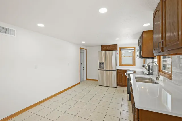 $274,900 | 2221 Kellogg Avenue, Janesville, WI 53546