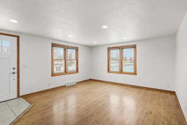 $274,900 | 2221 Kellogg Avenue, Janesville, WI 53546