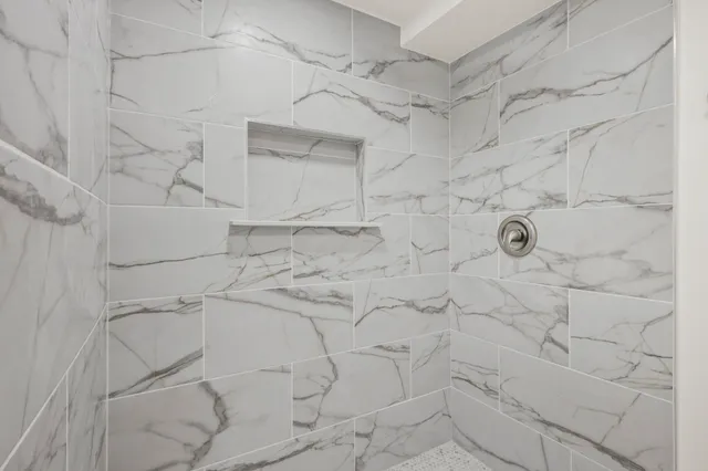 $274,900 | 2221 Kellogg Avenue, Janesville, WI 53546