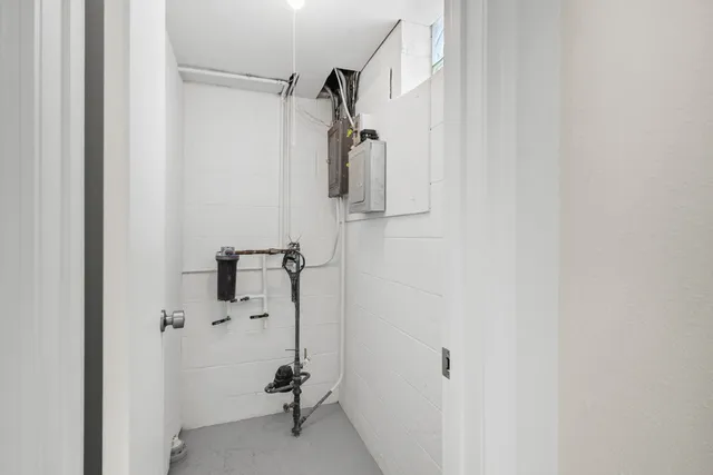 $274,900 | 2221 Kellogg Avenue, Janesville, WI 53546