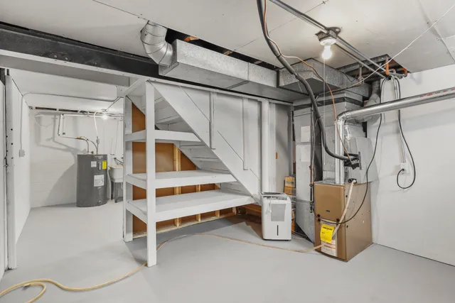 $274,900 | 2221 Kellogg Avenue, Janesville, WI 53546