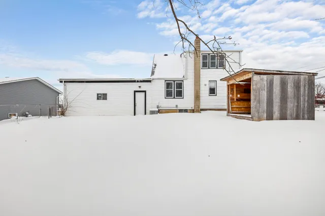 $274,900 | 2221 Kellogg Avenue, Janesville, WI 53546