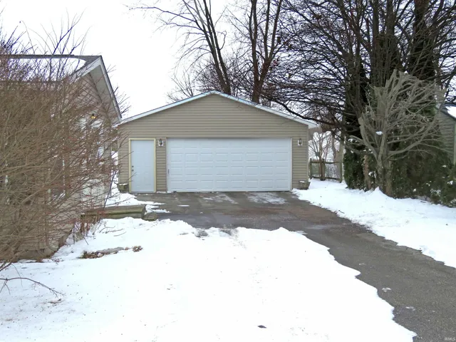 $169,900 | 408 1st Street, Otterbein, IN 47970