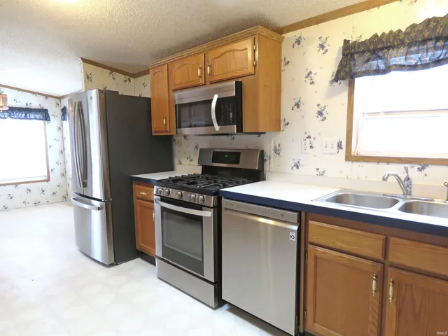 $169,900 | 408 1st Street, Otterbein, IN 47970