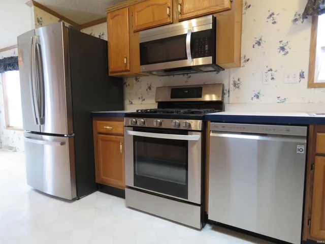 $169,900 | 408 1st Street, Otterbein, IN 47970