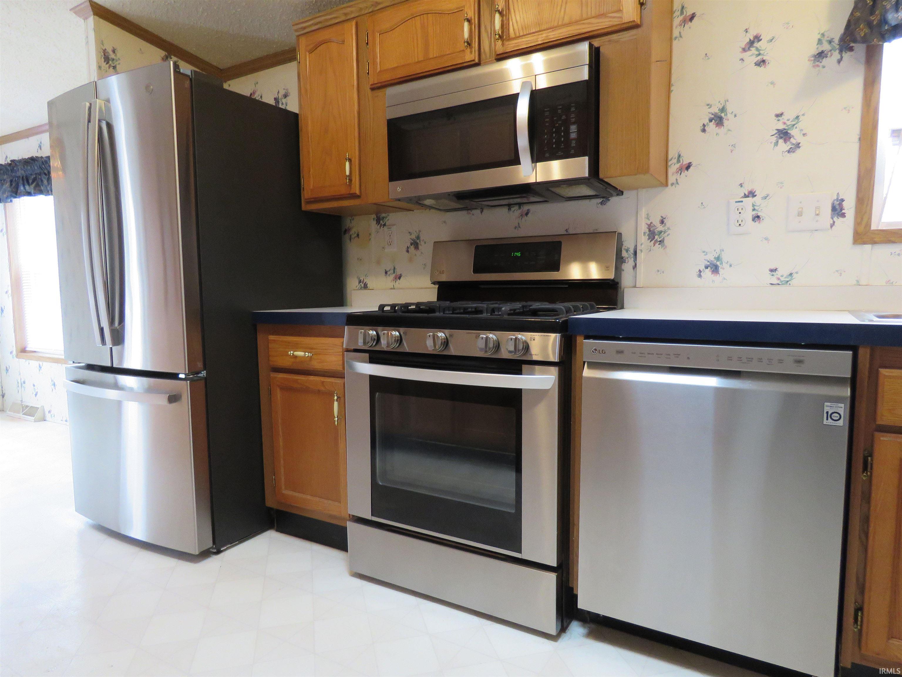 408 1st Street Otterbein, IN 47970 - Photo 9 of 22