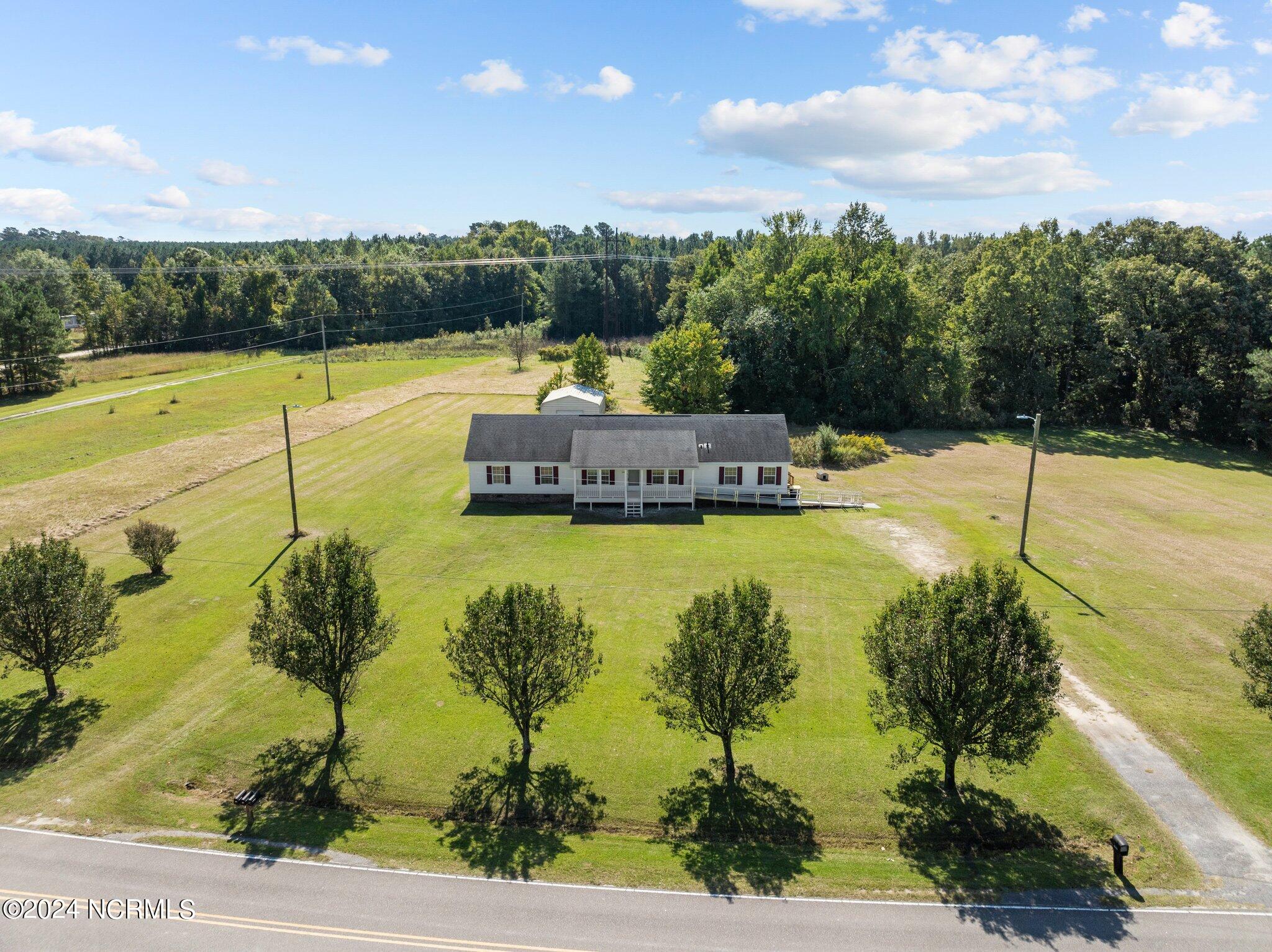 5525 White Line Road Ayden, NC 28513 - Photo 2 of 45 9-web-or-mls-DJI_0584