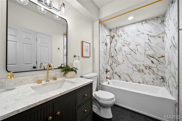 $1,149,000 | 2408 Redbud Valley Court, Wildwood, MO 63038