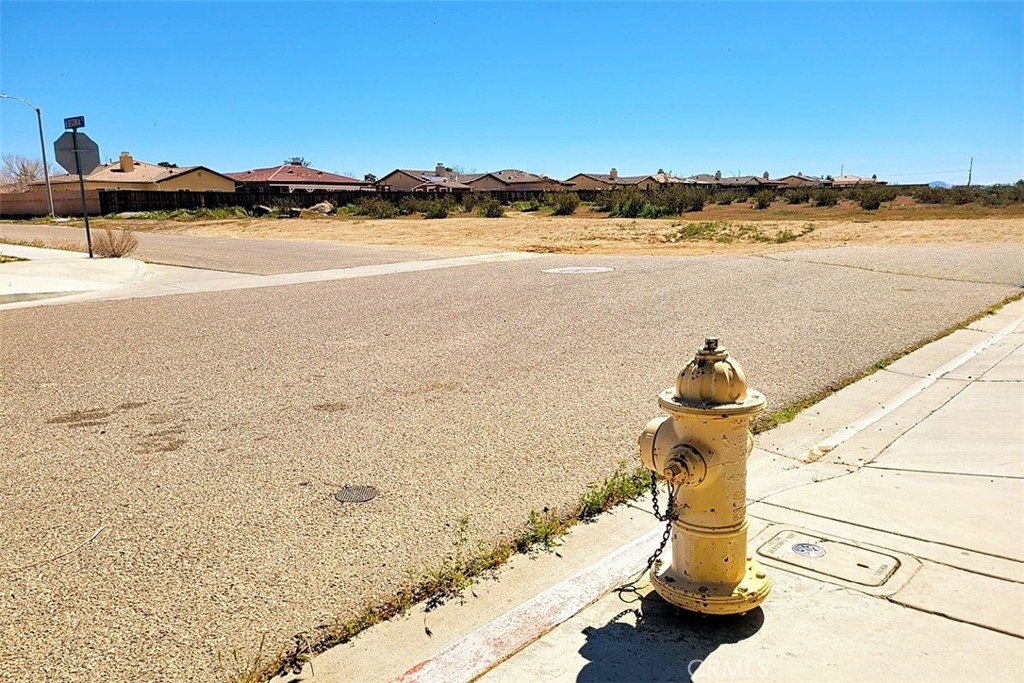 5 Palmdale Road Adelanto, CA 92301 - Photo 15 of 33 a view of ocean view