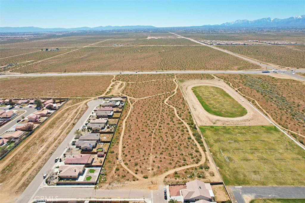 5 Palmdale Road Adelanto, CA 92301 - Photo 17 of 33