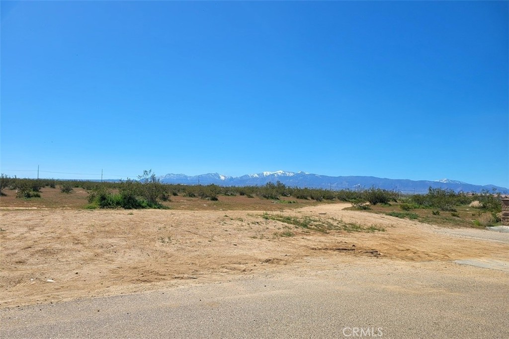 5 Palmdale Road Adelanto, CA 92301 - Photo 21 of 33 a view of lake and mountain