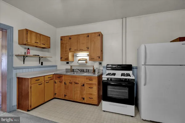 $169,900 | 41 West Washington Street, Fleetwood, PA 19522