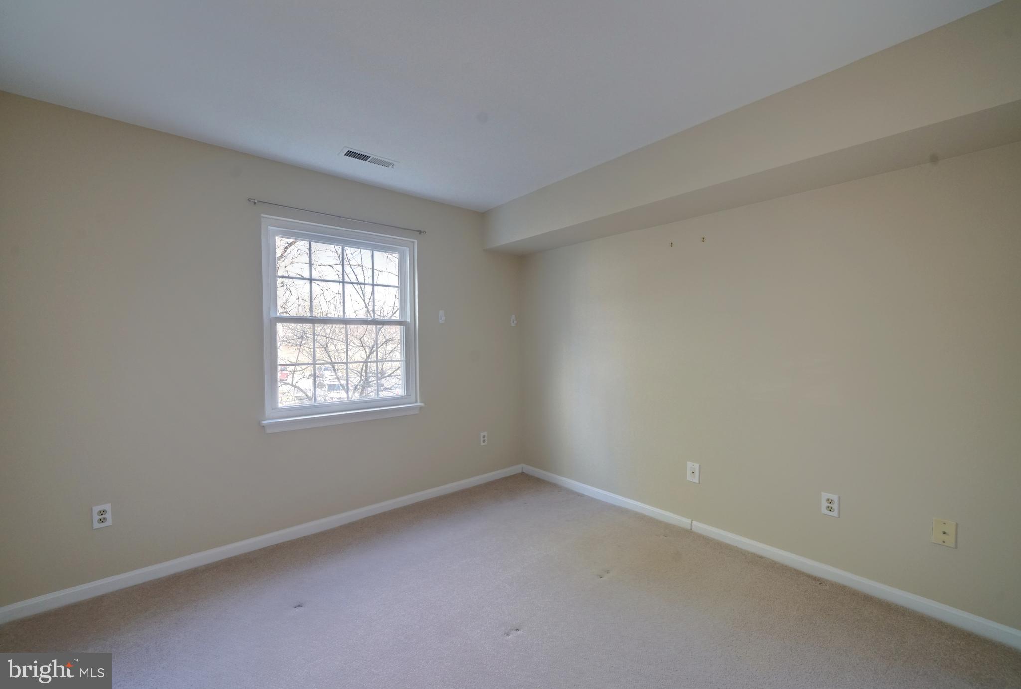 8354 Montgomery Run Road, Unit H Ellicott City, MD 21043 - Photo 27 of 32