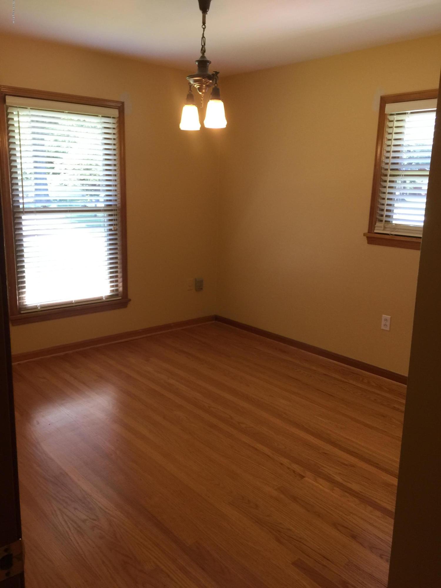 10808 Deering Road Louisville, KY 40272 - Photo 29 of 55 IMG_3384