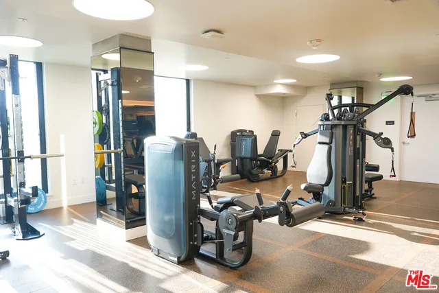 $3,521 | 200 Mesnager Street, Unit 623, Los Angeles, CA 90012