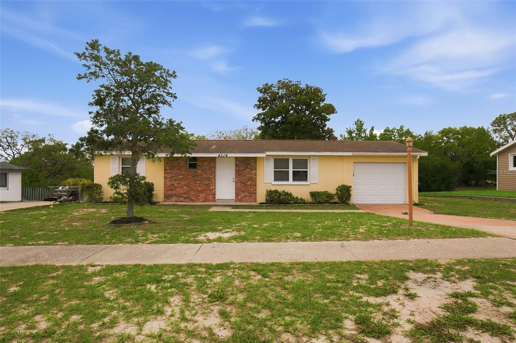4374 Oriole Avenue Spring Hill, FL 34608 - Photo 2 of 30