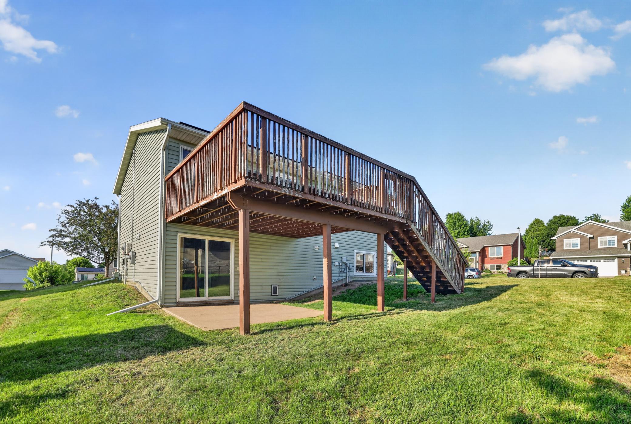 5852 Excalibur Court Northwest Rochester, MN 55901 - Photo 2 of 44
