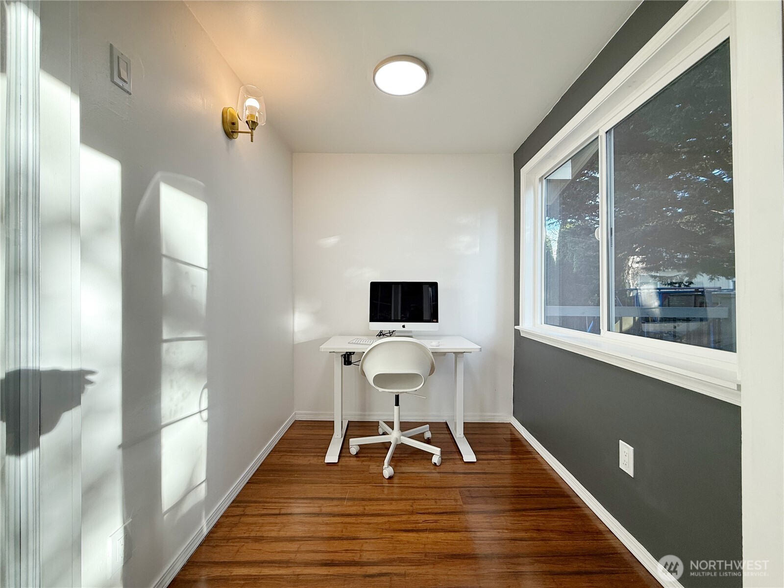 2009 North 154th Place Shoreline, WA 98133 - Photo 17 of 40