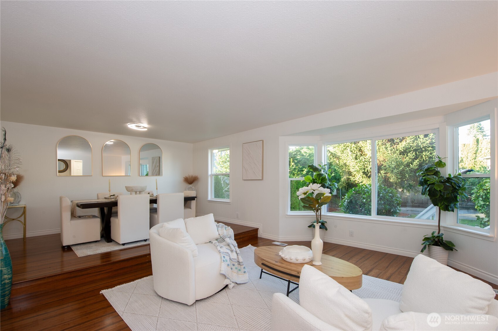 2009 North 154th Place Shoreline, WA 98133 - Photo 7 of 40