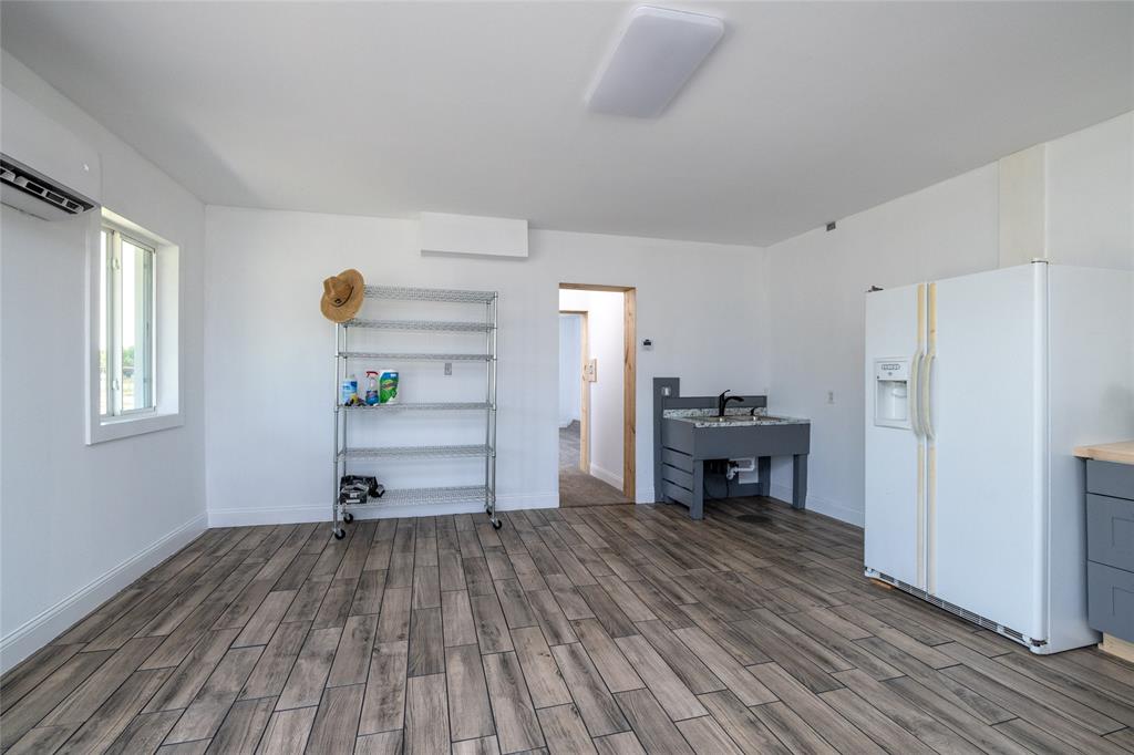 151 County Road 3699 Springtown, TX 76082 - Photo 22 of 35