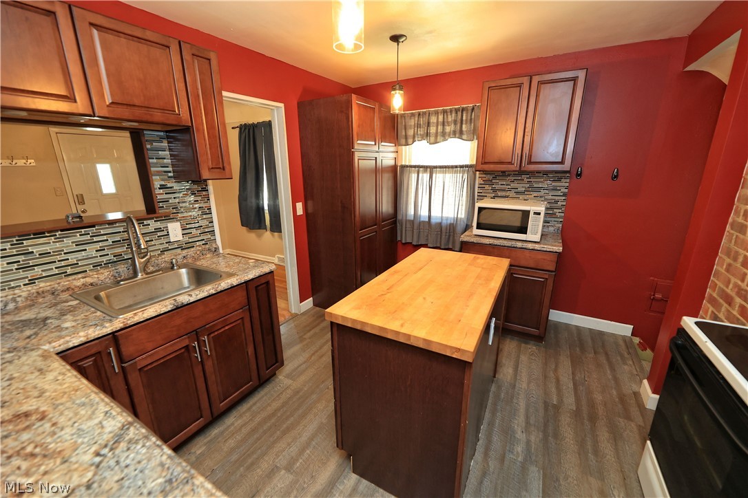 31679 Densmore Road Willowick, OH 44095 - Photo 6 of 24