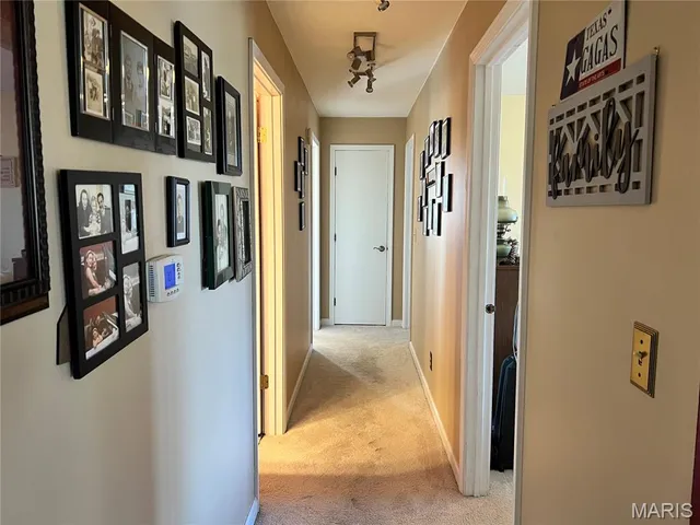 $275,000 | 694 East 2735th Avenue, Ramsey, IL 62080