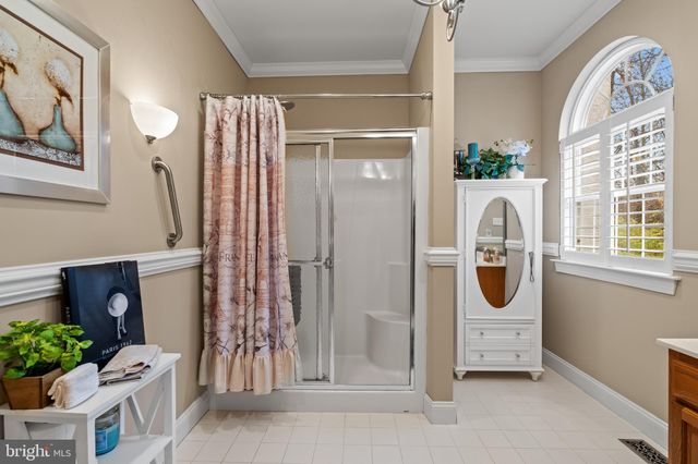 a view of a livingroom with furniture