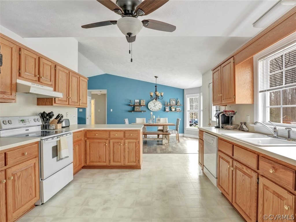 1550 Palmore Road Powhatan, VA 23139 - Photo 12 of 33 Gallery Image 12