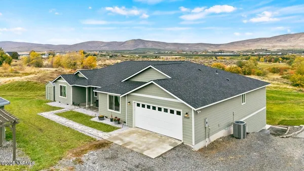 $699,000 | 15649 Fisk Road, Yakima, WA 98908