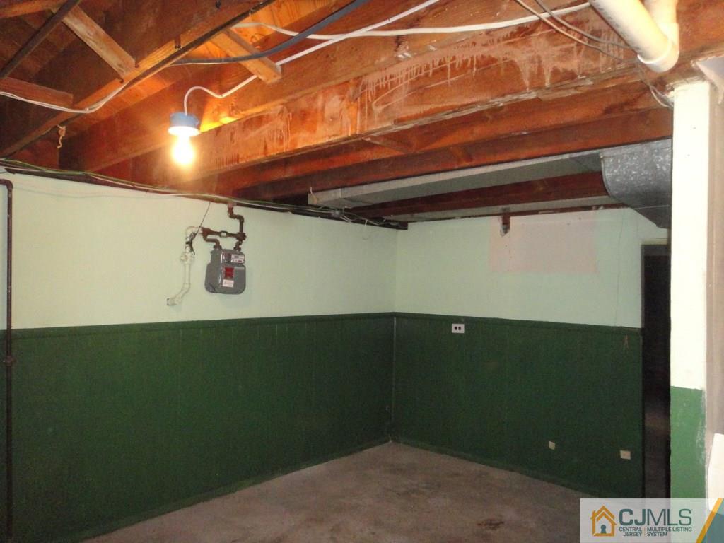405 Decatur Avenue Middlesex, NJ 08846 - Photo 12 of 14 Gallery Image 12