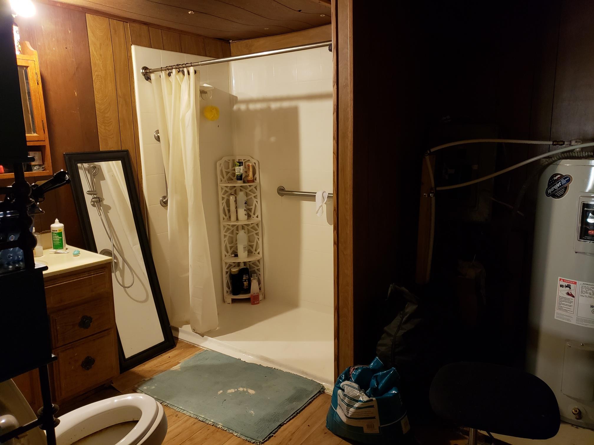 91 March Mill Road Fayetteville, TN 37334 - Photo 6 of 18 Extra large full bath