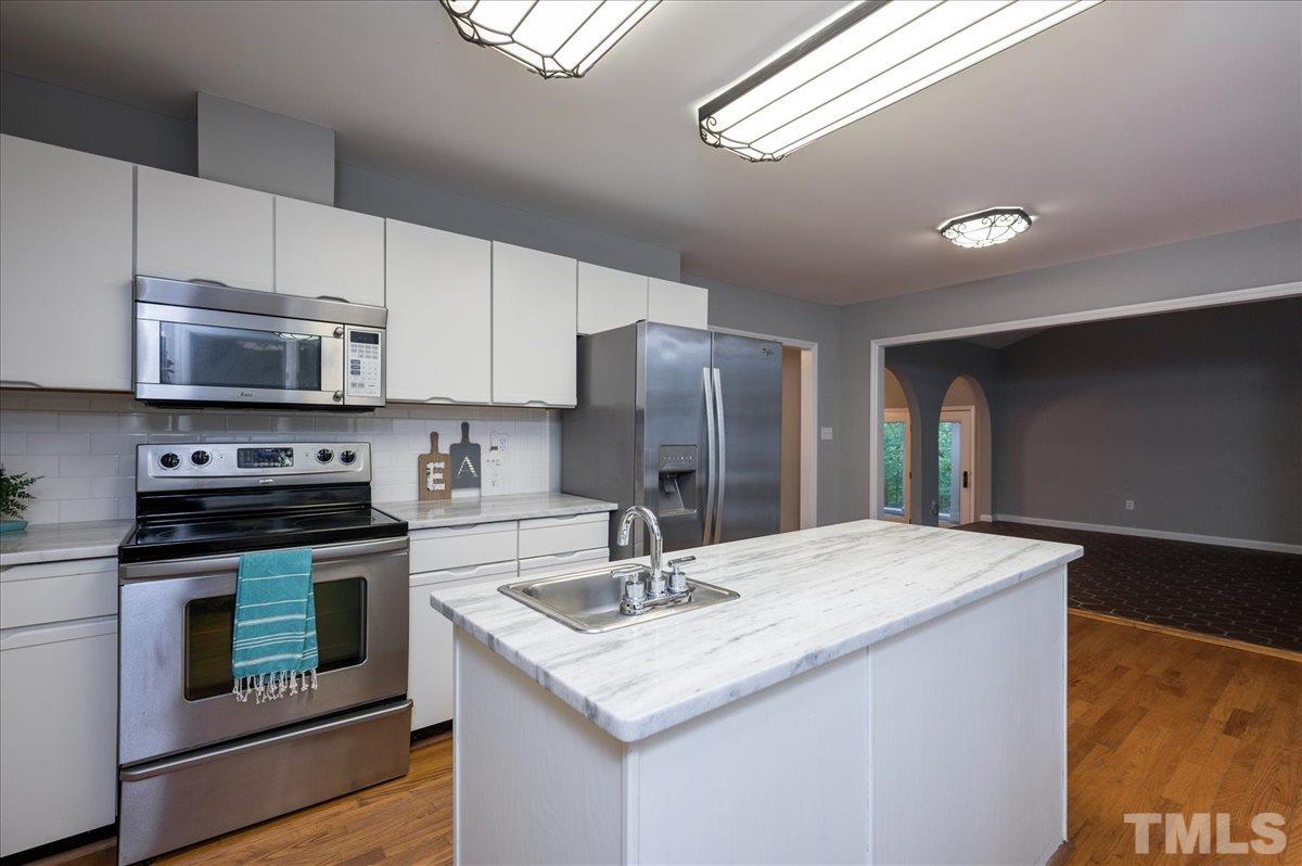 8445 Holly Springs Road Raleigh, NC 27606 - Photo 12 of 30 Gallery Image 12