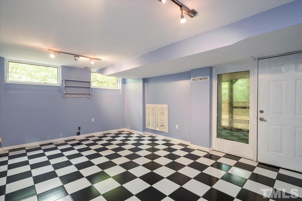 8445 Holly Springs Road Raleigh, NC 27606 - Photo 23 of 30 Gallery Image 23