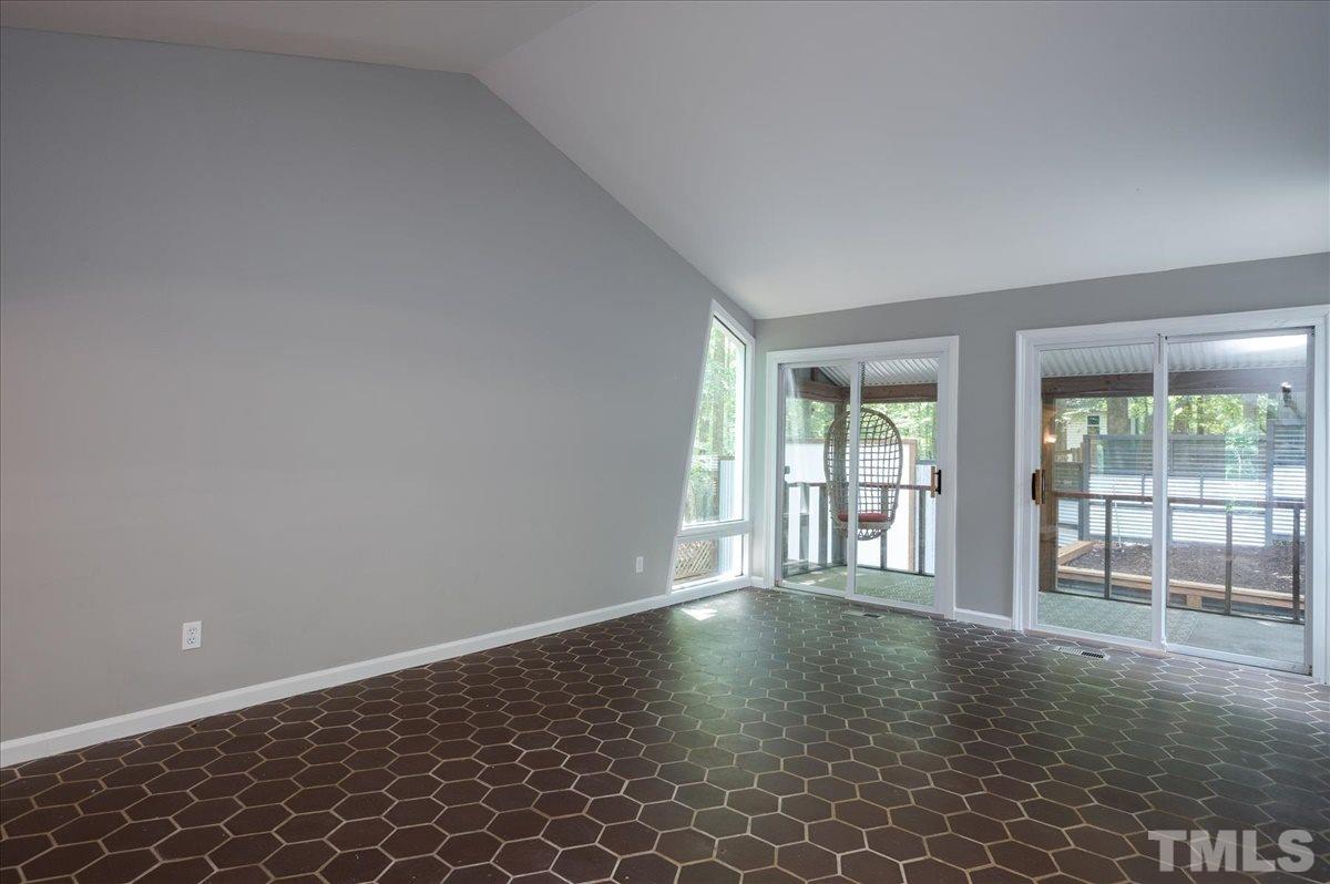 8445 Holly Springs Road Raleigh, NC 27606 - Photo 8 of 30 Gallery Image 8