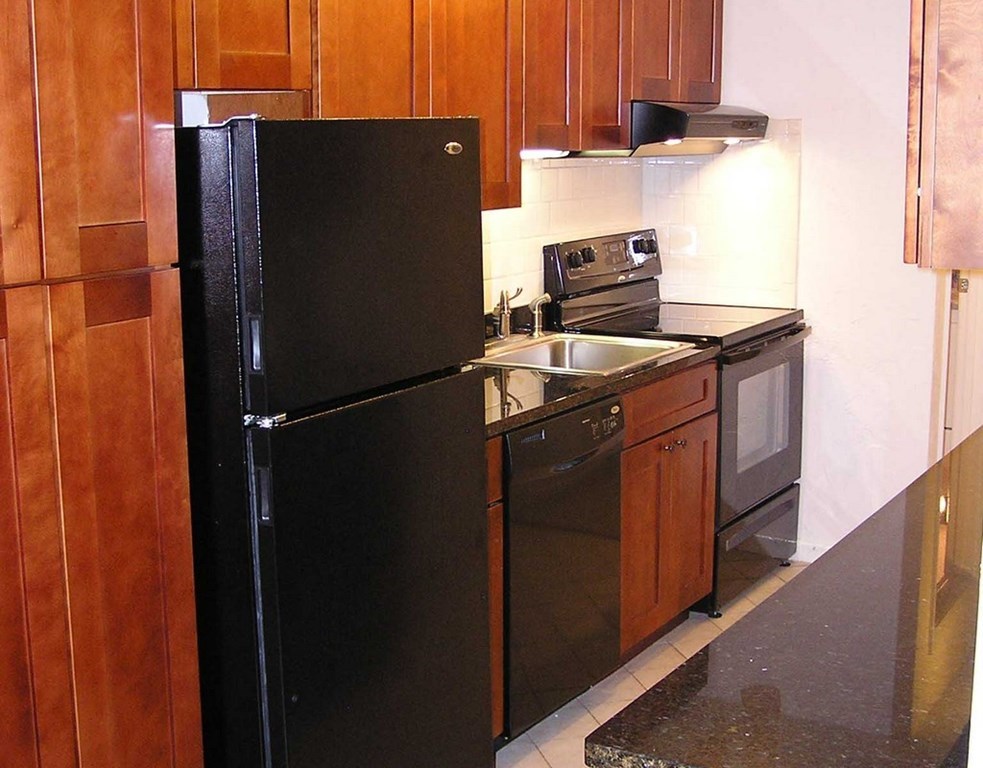176 Swanson Road, Unit 302 Boxborough, MA 01719 - Photo 6 of 13