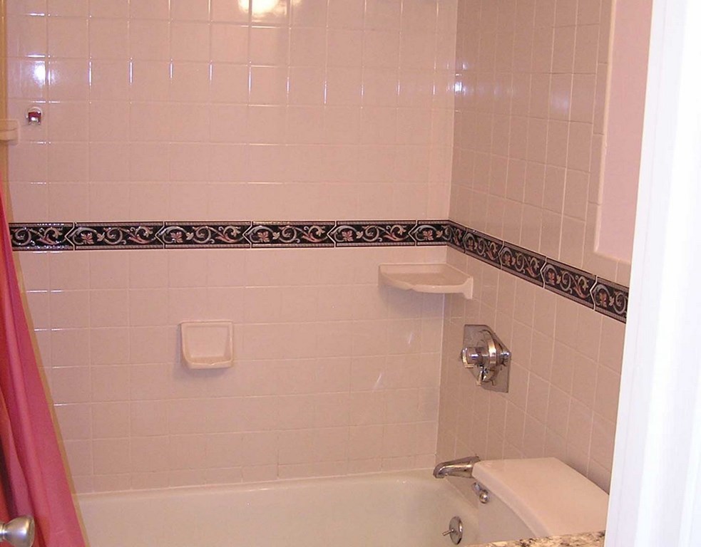 176 Swanson Road, Unit 302 Boxborough, MA 01719 - Photo 8 of 13