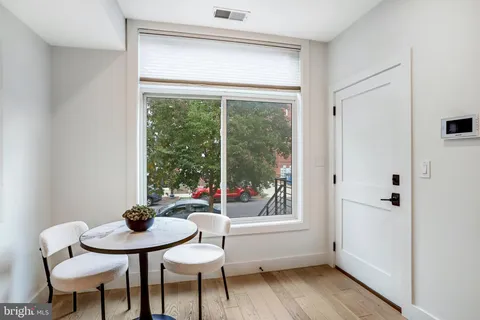 $575,000 | 1505 K Street Southeast, Unit 2, Washington, DC 20003