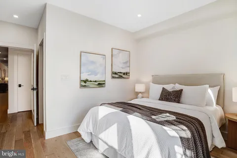 $575,000 | 1505 K Street Southeast, Unit 2, Washington, DC 20003