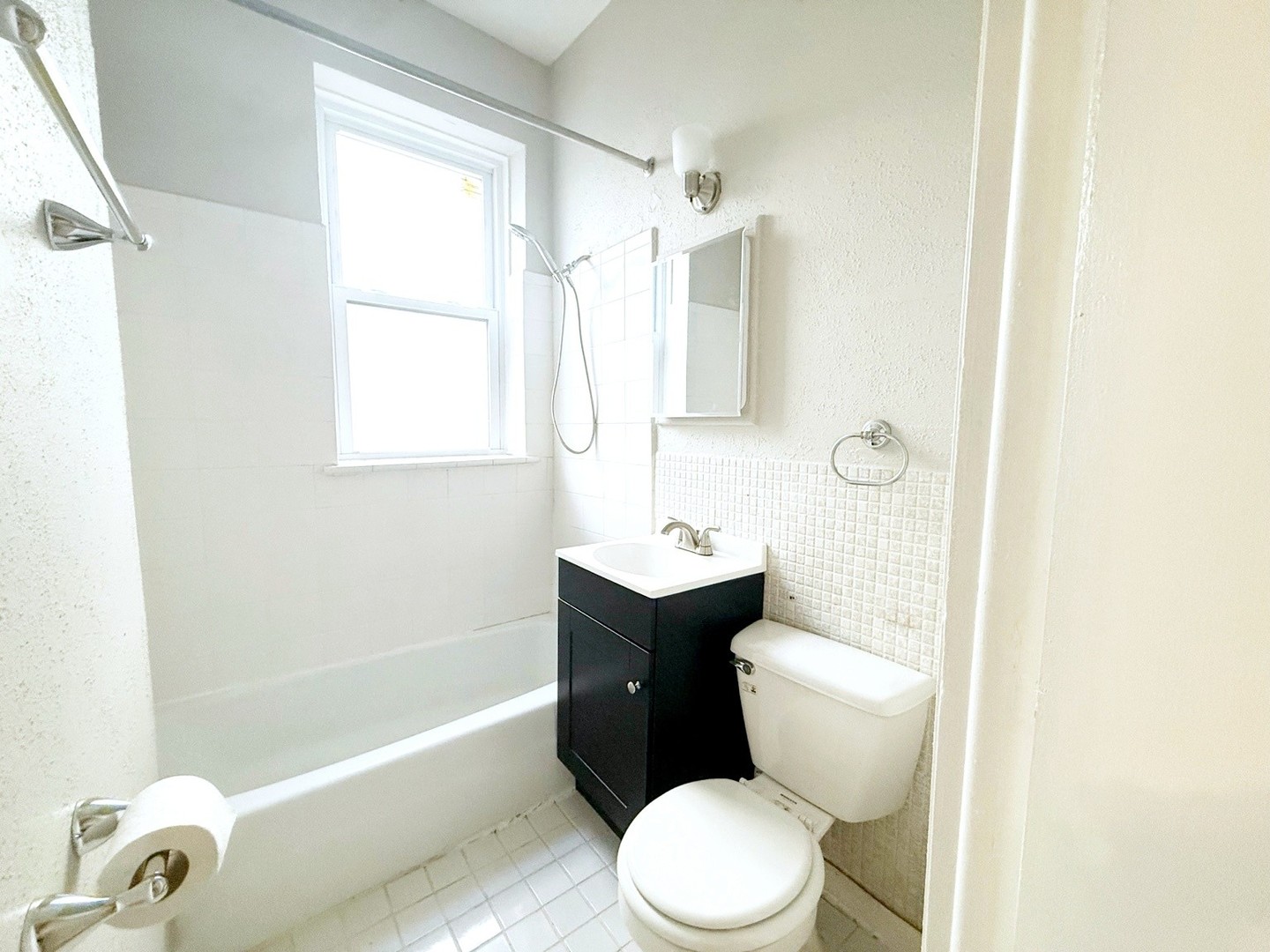 902 West Margate Terrace, Unit 2D Chicago, IL 60640 - Photo 12 of 14