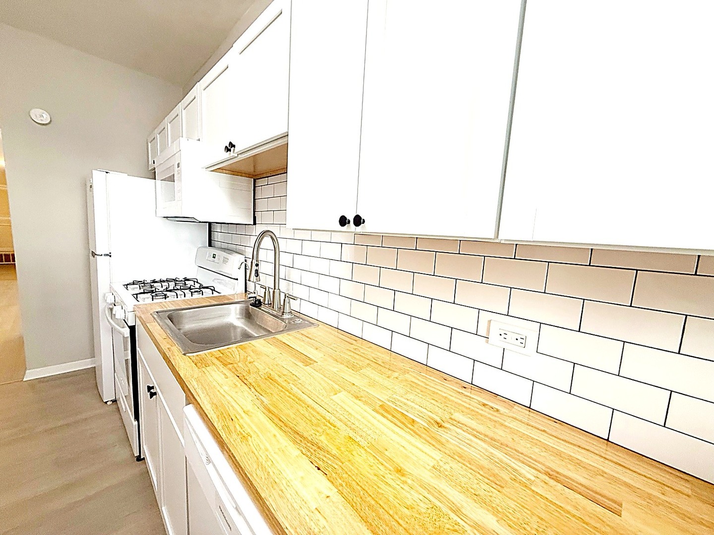 902 West Margate Terrace, Unit 2D Chicago, IL 60640 - Photo 5 of 14