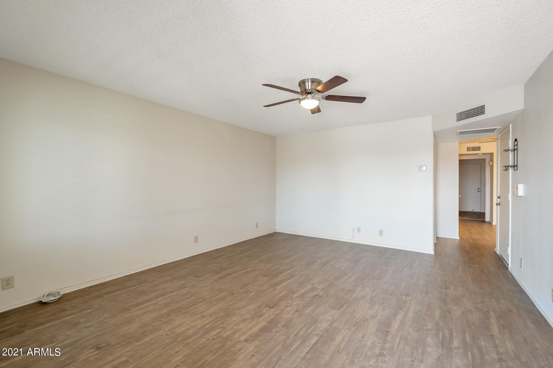520 South Greenfield Road, Unit 26 Mesa, AZ 85206 - Photo 2 of 15 QPT - DSC_9030